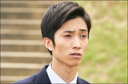 田中樹が痩せすぎな5つの理由 42キロ説や体重の変化を調査してみた Next Journal